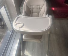 baby seat  in great condition