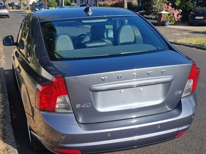 Volvo S40 2012