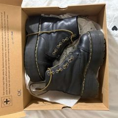 Dr.Martens Sinclair max plataform boots in black Pisa Leather