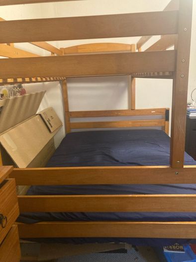 Sturdy bunk bed - free for collection