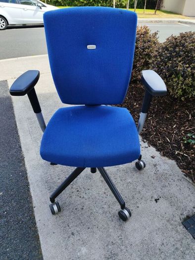 ergonomic office chair