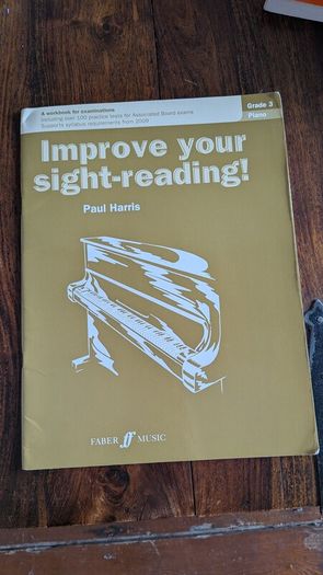 Improve Your Sight-reading - Grade 3 Piano