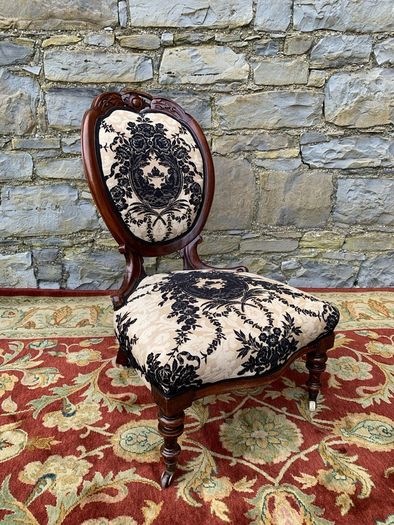 Antique Victorian Walnut bedroom Chair.