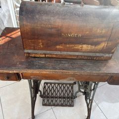 Antique Singer Sewing Machine REDUCED