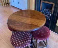 4 Bar Stools and Table