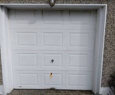 Roller garage door
