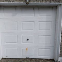 Roller garage door