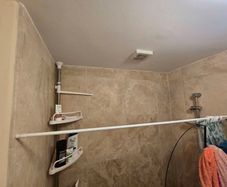 Extendable pole for shower curtains (Must go by July 12th)