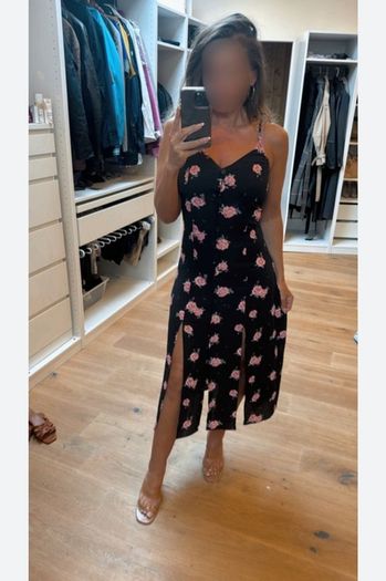 beautiful summer dress with roses size S like new H&M