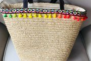 Straw summer holiday bag