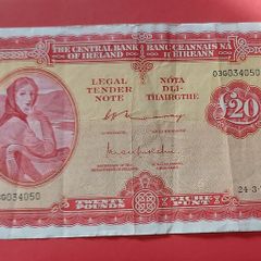 Irish 1976 Lavery Twenty pound banknote in Fine condition