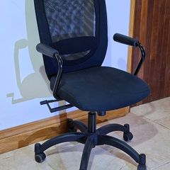 IKEA Vilgot Mesh Office Swivel Chairs