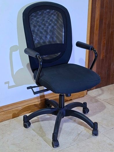 IKEA Vilgot Mesh Office Swivel Chairs