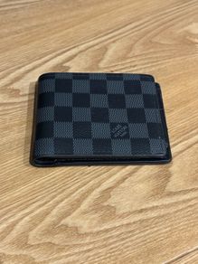 Louis Vuitton men wallet