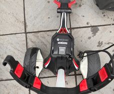 Motocaddy M1 electric trolley