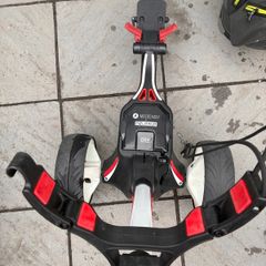 Motocaddy M1 electric trolley