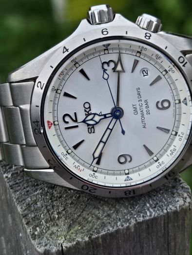 Seiko Prospex Alpinist GMT