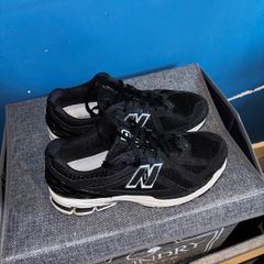 New Balance 1906R