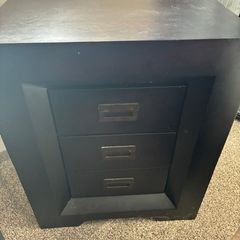 Bedside lockers x 2