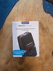 Zoom H2essential multi-mic recorder