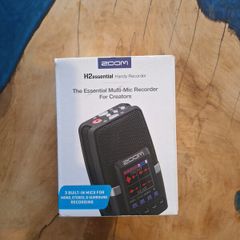 Zoom H2essential multi-mic recorder