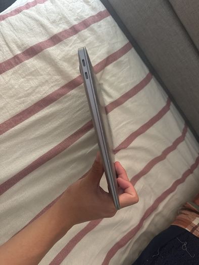 Macbook air M1 2020