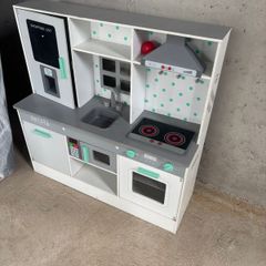 Kids kitchen