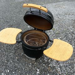 kamado BBQ grill
