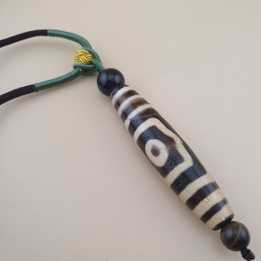 Vintage 3 Eyes Himalayan Tibetan Agate Dzi Bead Amulet