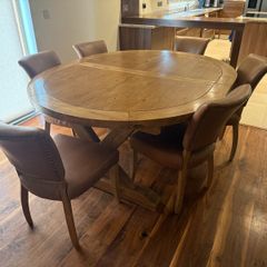 Kitchen Table & Chairs