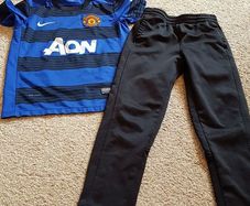 Man United Jersey and bottoms