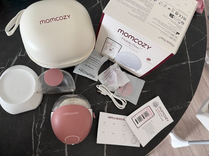 Single Electric Pump Momcozy M9 Hands-Free Breast Pump