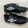 Umbro boys football Size UK2 approx age 7/8 Image 6
