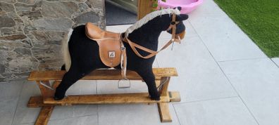 Horse swing