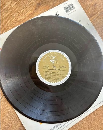 Crosley Vinyl Player (Model CR6249U)