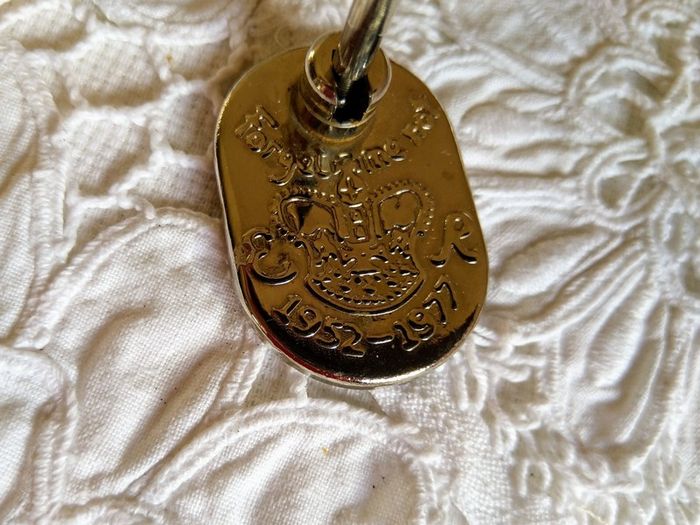 Vintage Handbag Retainer