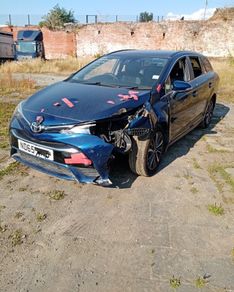2016 toyota avensis 1.6d parts available
