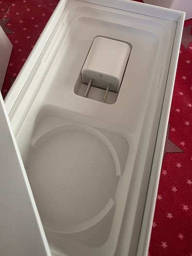 iPhone X empty box