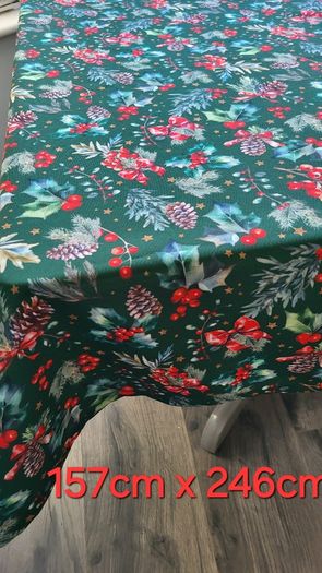 Christmas Tablecloths