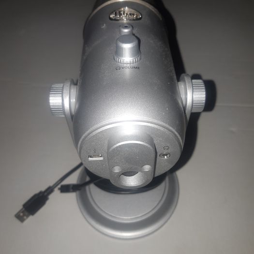 Microphone Blue