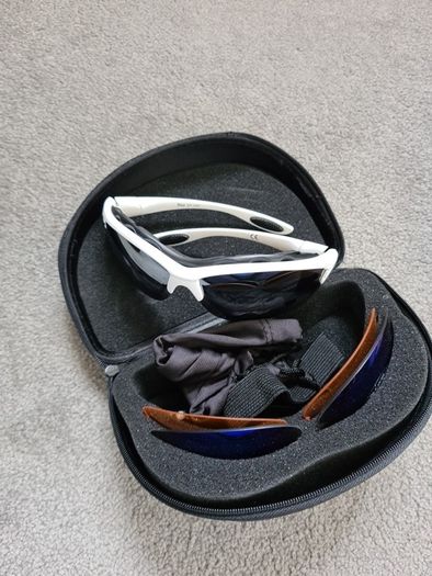 NEW cycling accessories: gel seat sun glasses water bottle