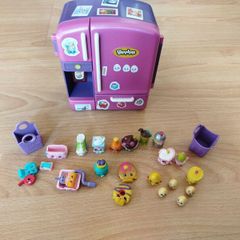 Discontinued Shopkins fridge with toys