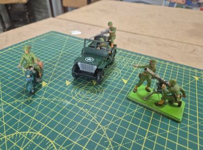 toy soldiers