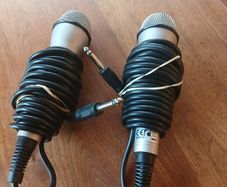 Microphone by two. Each has a 5 meter cable.  Silvercrest