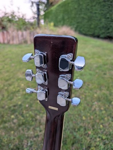 Angelica Vintage Acoustic Guitar