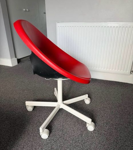 desk chair