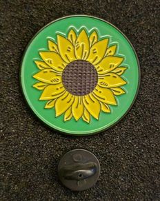 Sunflower,  pin back badge.