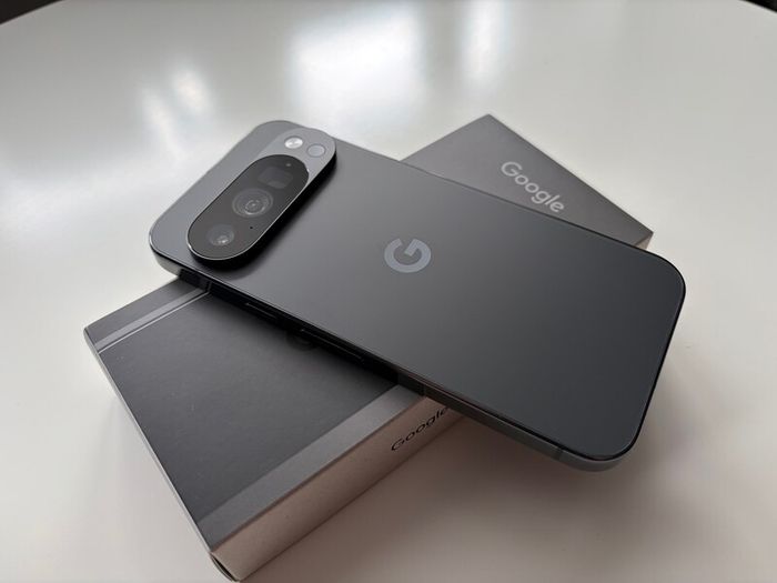 Google Pixel 10 Pro - 128GB - Obsidian (Pristine Condition)