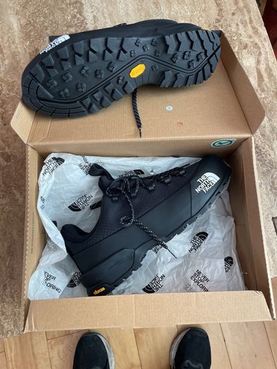 northface shoes size 9