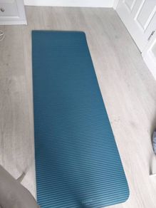 Exercise mat and resistance bands